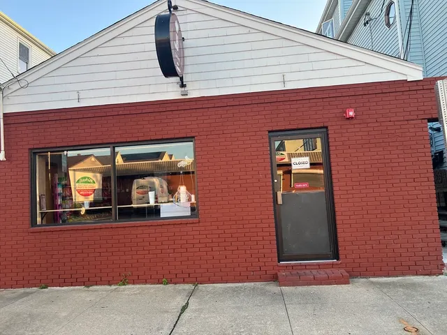 $899,999 | 297 Lindsey Street, Fall River, MA 02720