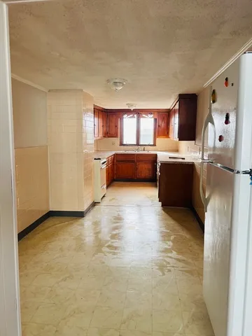 $899,999 | 297 Lindsey Street, Fall River, MA 02720