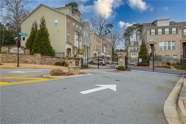 $3,900 | 1313 Harris Way South, Brookhaven, GA 30319