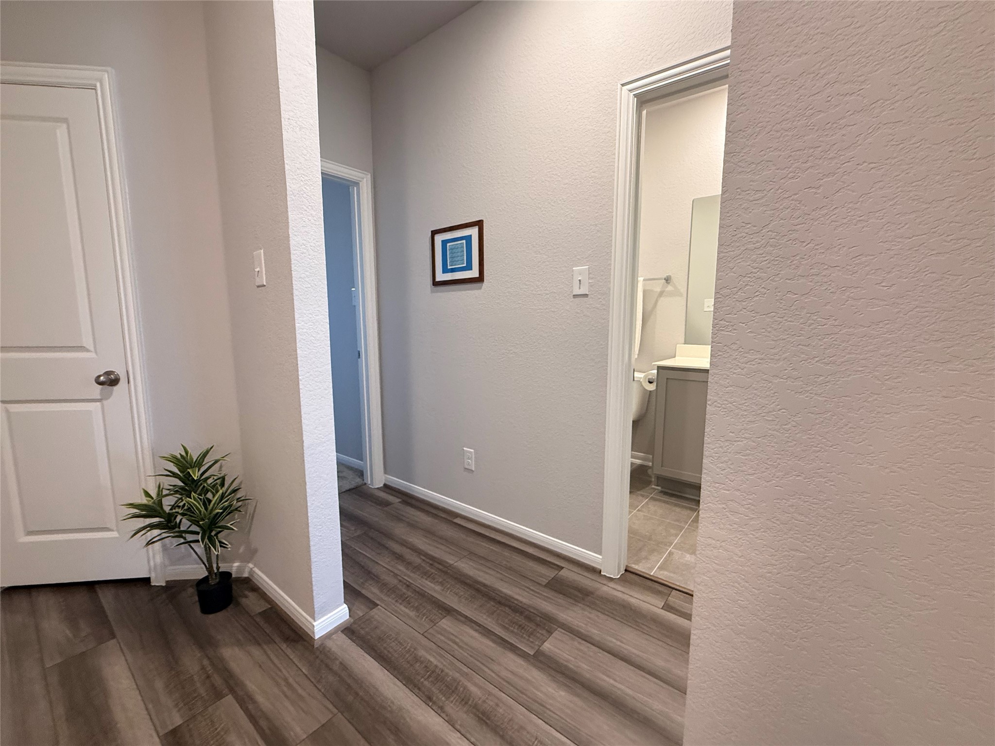 1951 Middle Pass Lane Angleton, TX 77515 - Photo 26 of 44 Gallery Image 26