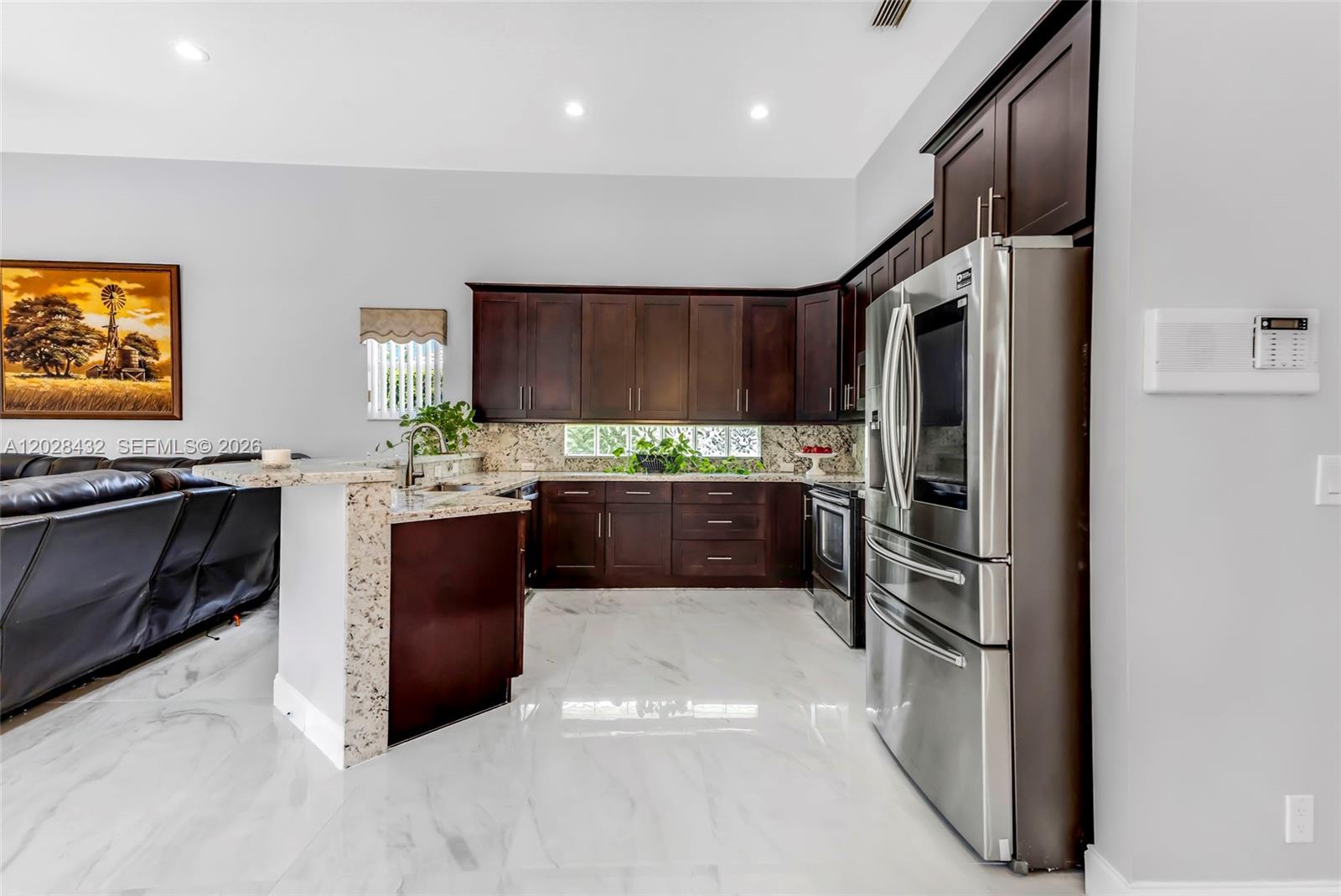 3852 Oak Ridge Circle Weston, FL 33331 - Photo 5 of 57