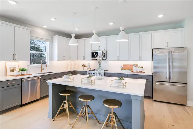 $519,990 | 171 Piper Glen Avenue, Oswego, IL 60543