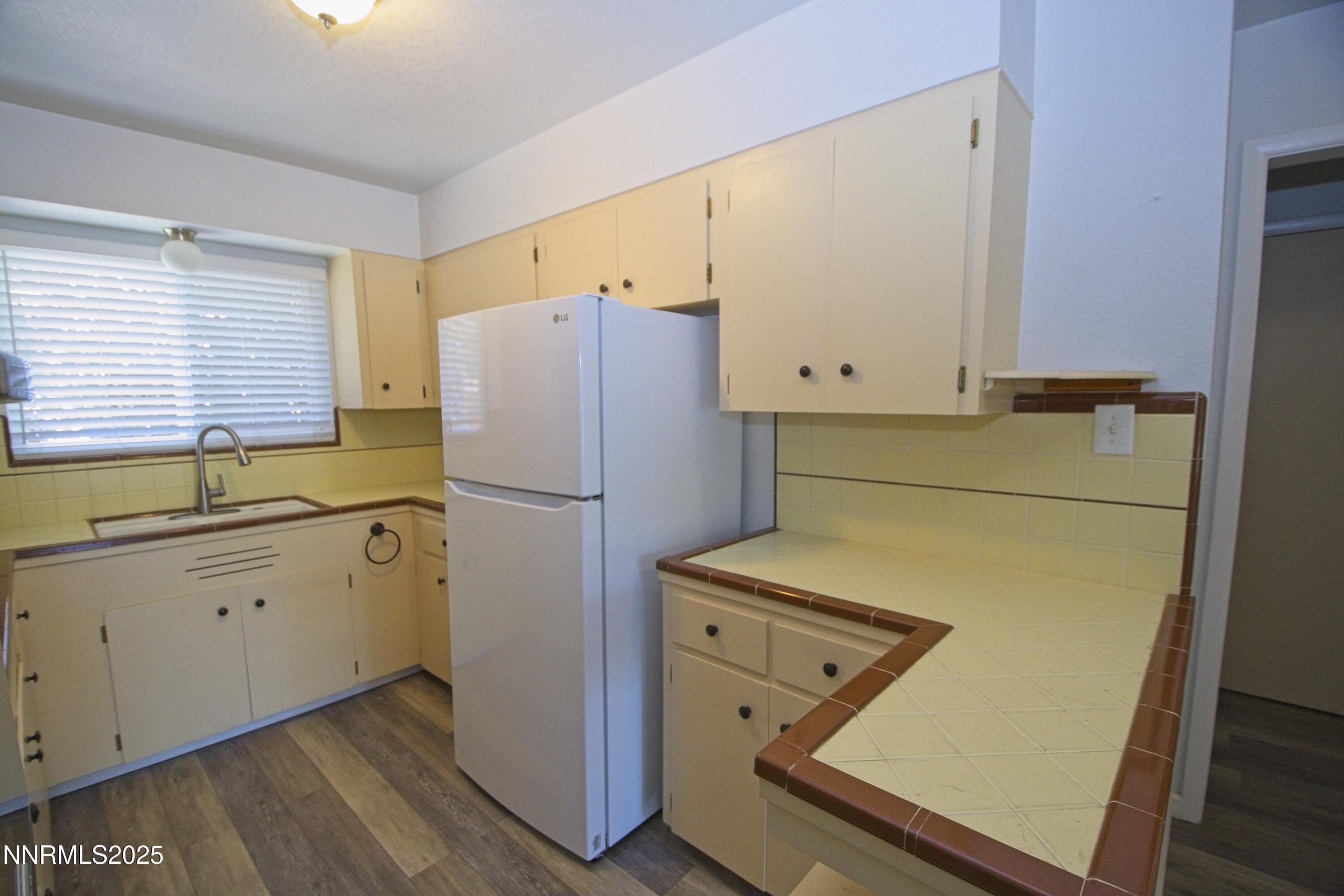 3103 Lakeside Drive Reno, NV 89509 - Photo 7 of 21 DSC_8661