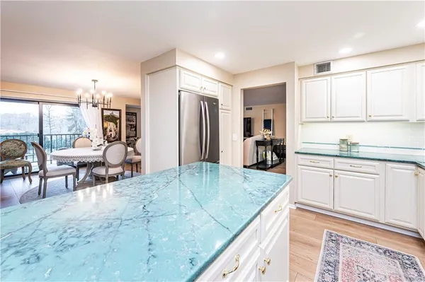 $294,900 | 3 Alta Vita Drive, Unit 205, Greensburg, PA 15601