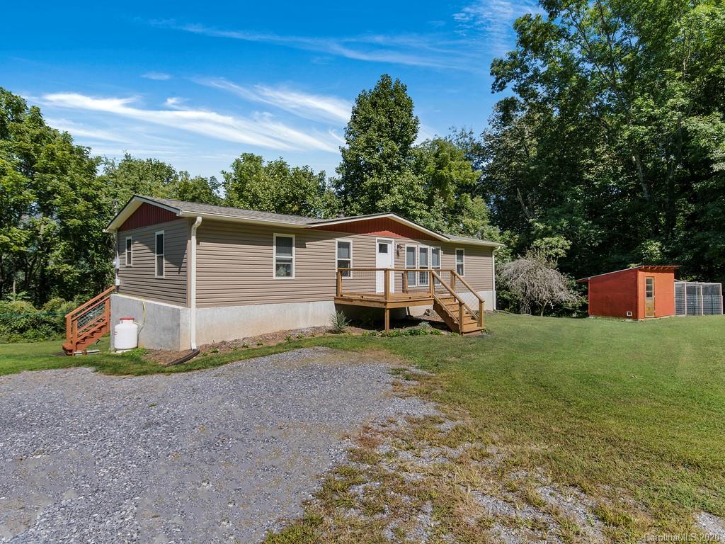 888 Hall Top Road Waynesville, NC 28786 - Photo 1 of 17
