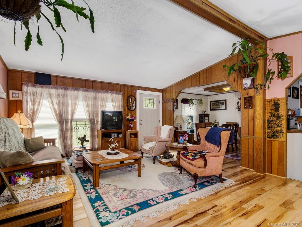 888 Hall Top Road Waynesville, NC 28786 - Photo 3 of 17
