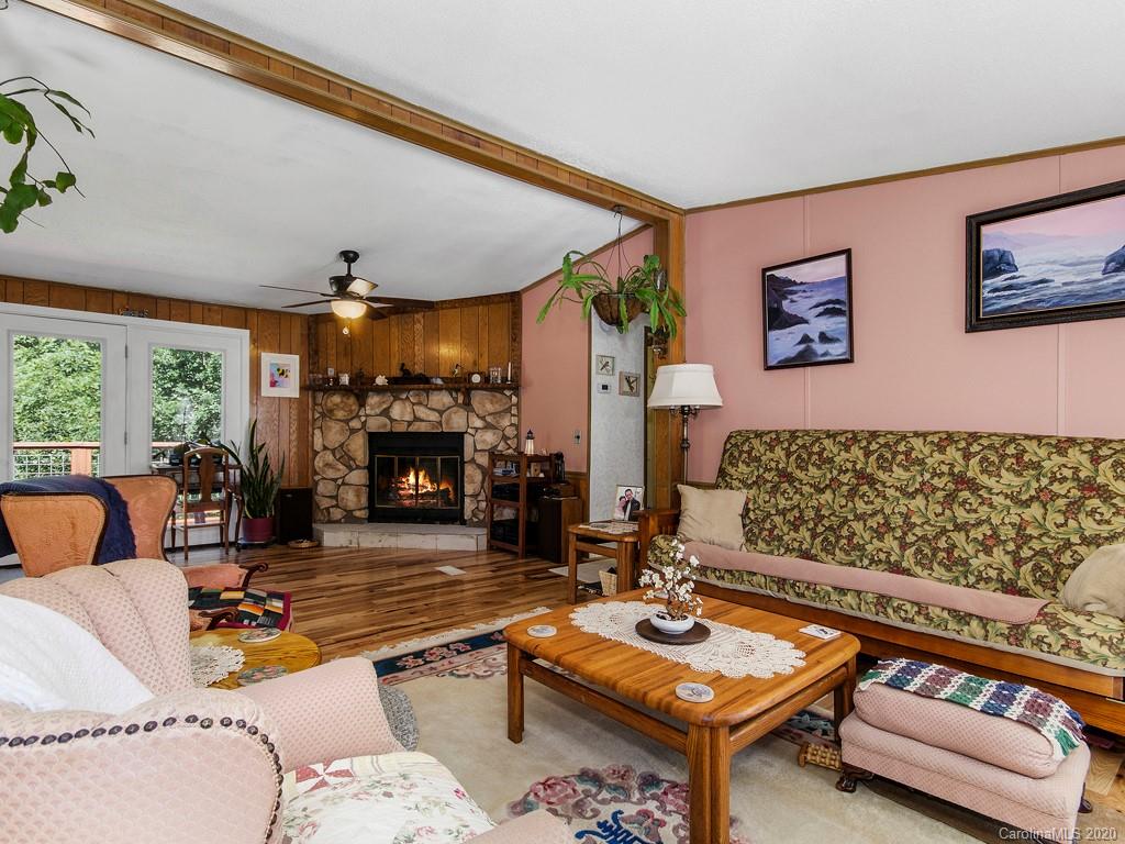 888 Hall Top Road Waynesville, NC 28786 - Photo 4 of 17
