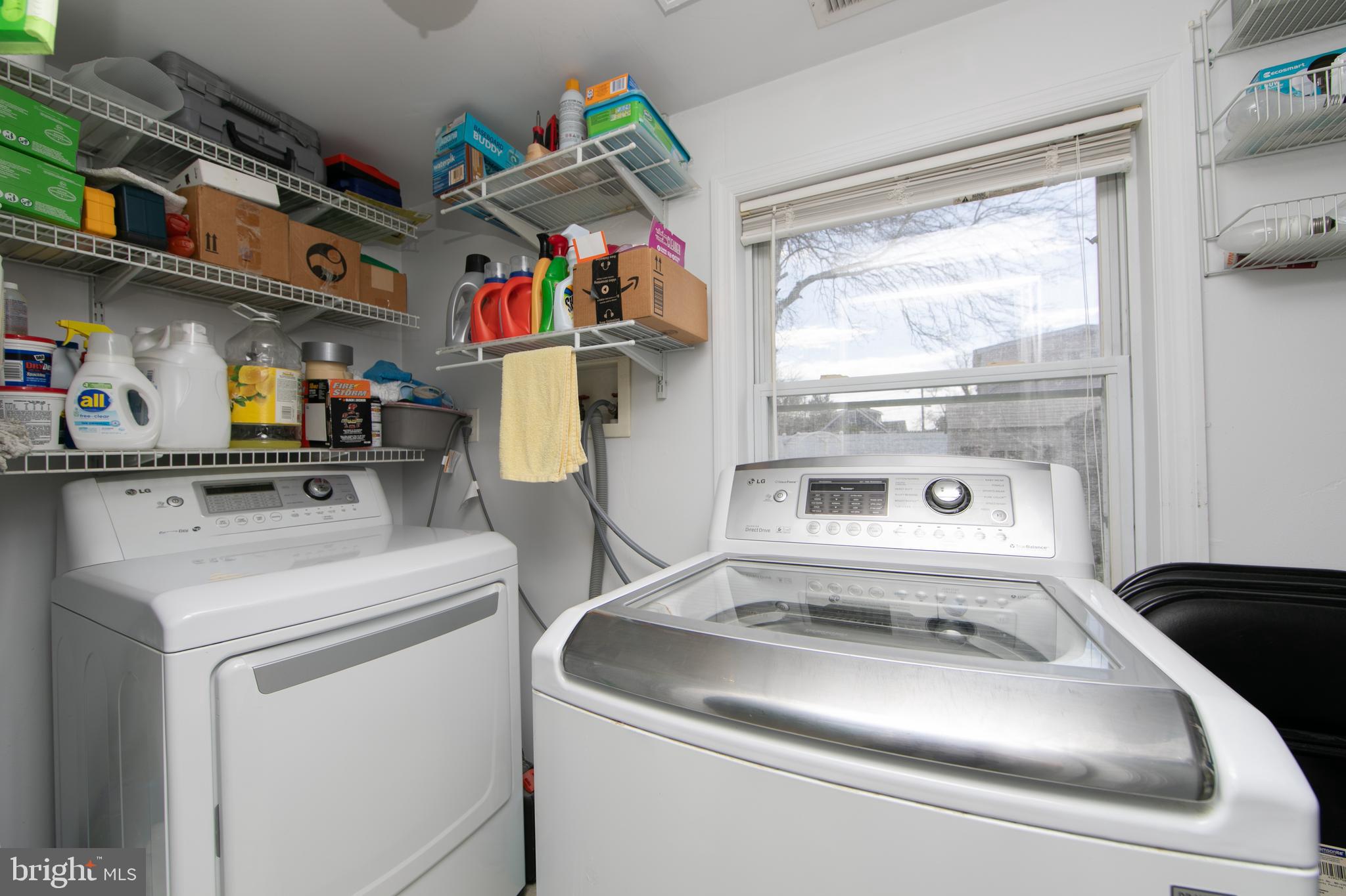 614 West 5th Street Palmyra, NJ 08065 - Photo 18 of 30 a utility room with dryer and washer