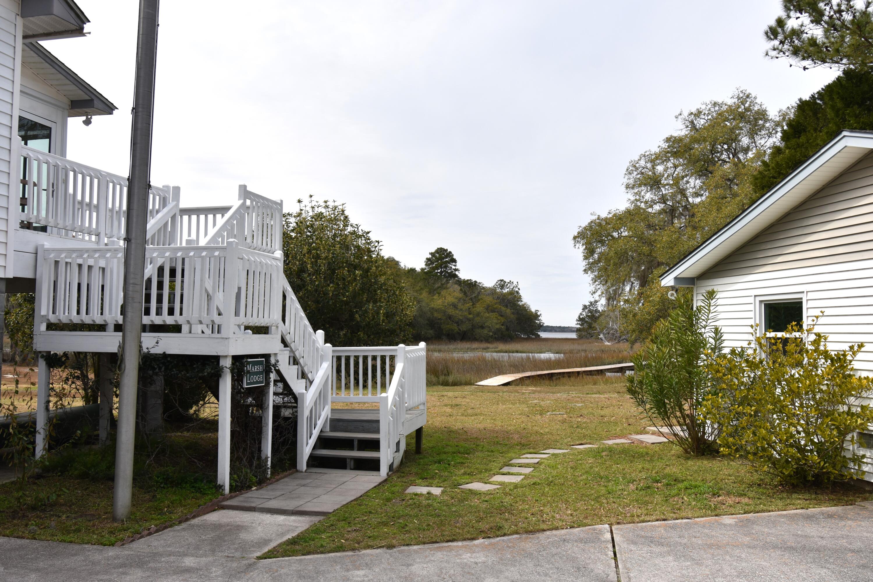 1229 Harts Bluff Road Wadmalaw Island, SC 29487 - Photo 7 of 29 Marsh Lodge 004
