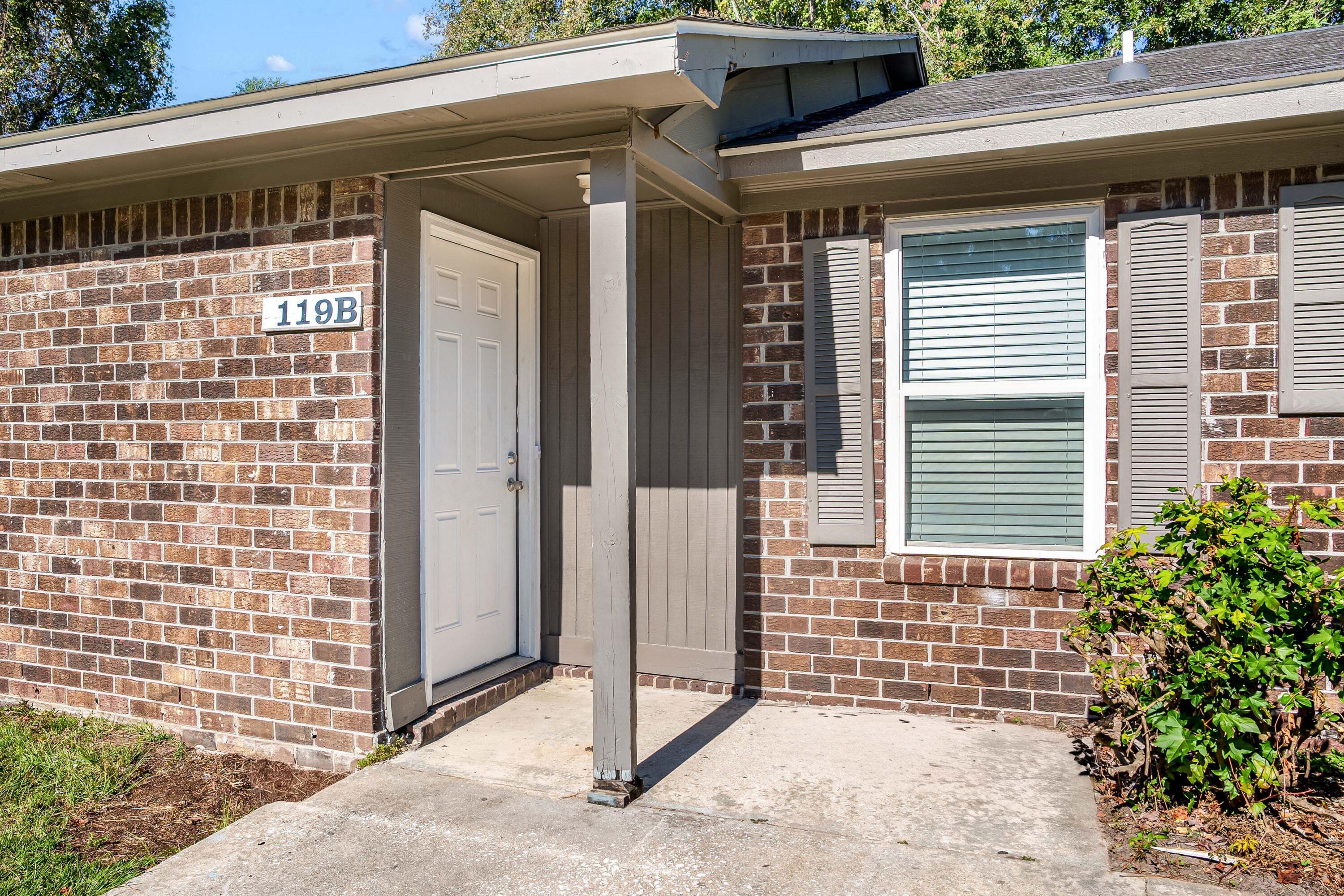 119 Cedar Grove Drive, Unit A & B North Charleston, SC 29420 - Photo 2 of 32 Unit B Entry