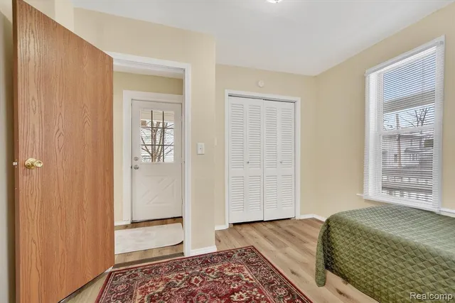 $104,999 | 1128 Hickory Street, Lansing, MI 48912