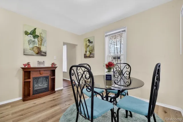 $104,999 | 1128 Hickory Street, Lansing, MI 48912