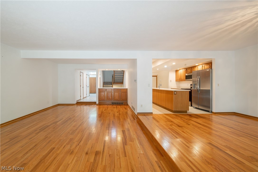 5751 Som Center Road Solon, OH 44139 - Photo 11 of 39