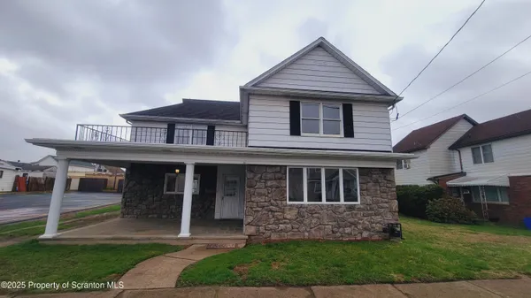 $1,600 | 114 Dickson Street, Duryea, PA 18642
