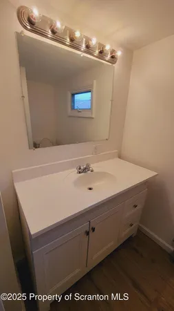 $1,600 | 114 Dickson Street, Duryea, PA 18642