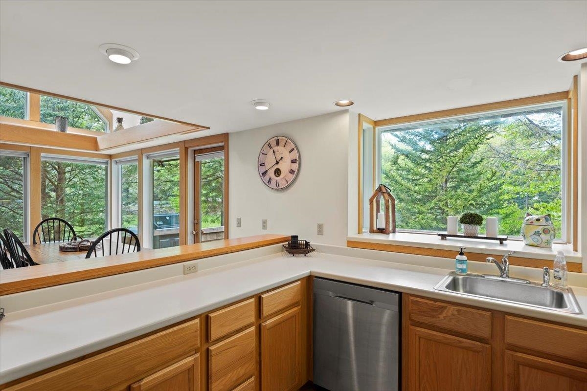 90 Turkey Run Road Winhall, VT 05340 - Photo 20 of 29