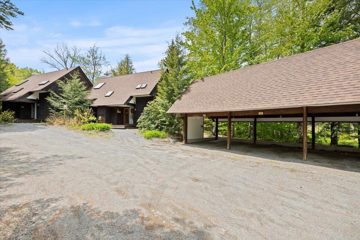 90 Turkey Run Road Winhall, VT 05340 - Photo 3 of 29