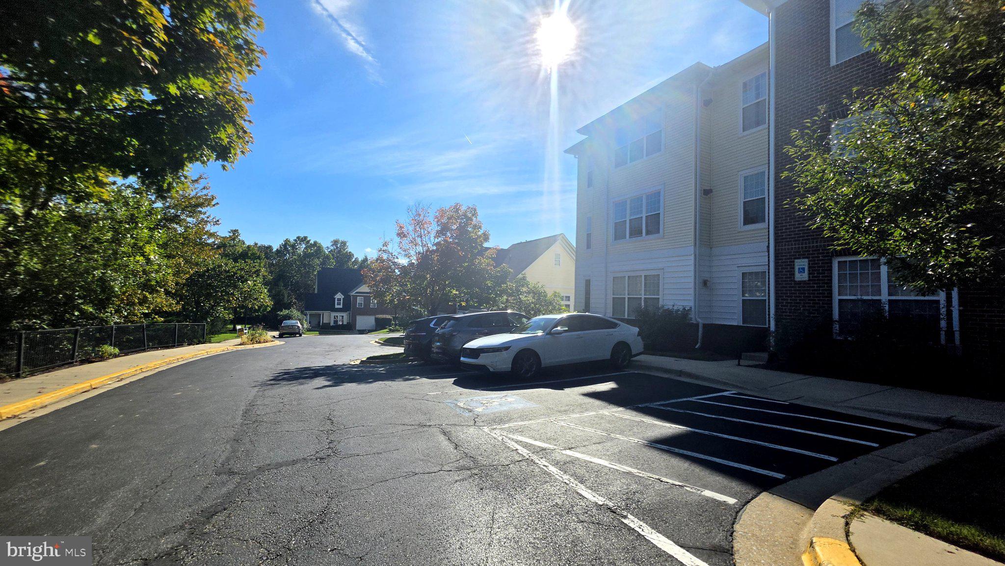 11924 Darnestown Road, Unit 204 Gaithersburg, MD 20878 - Photo 28 of 35 Gallery Image 28