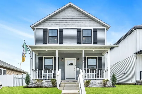 $1,100,000 | 922 North Hill Street, South Bend, IN 46617
