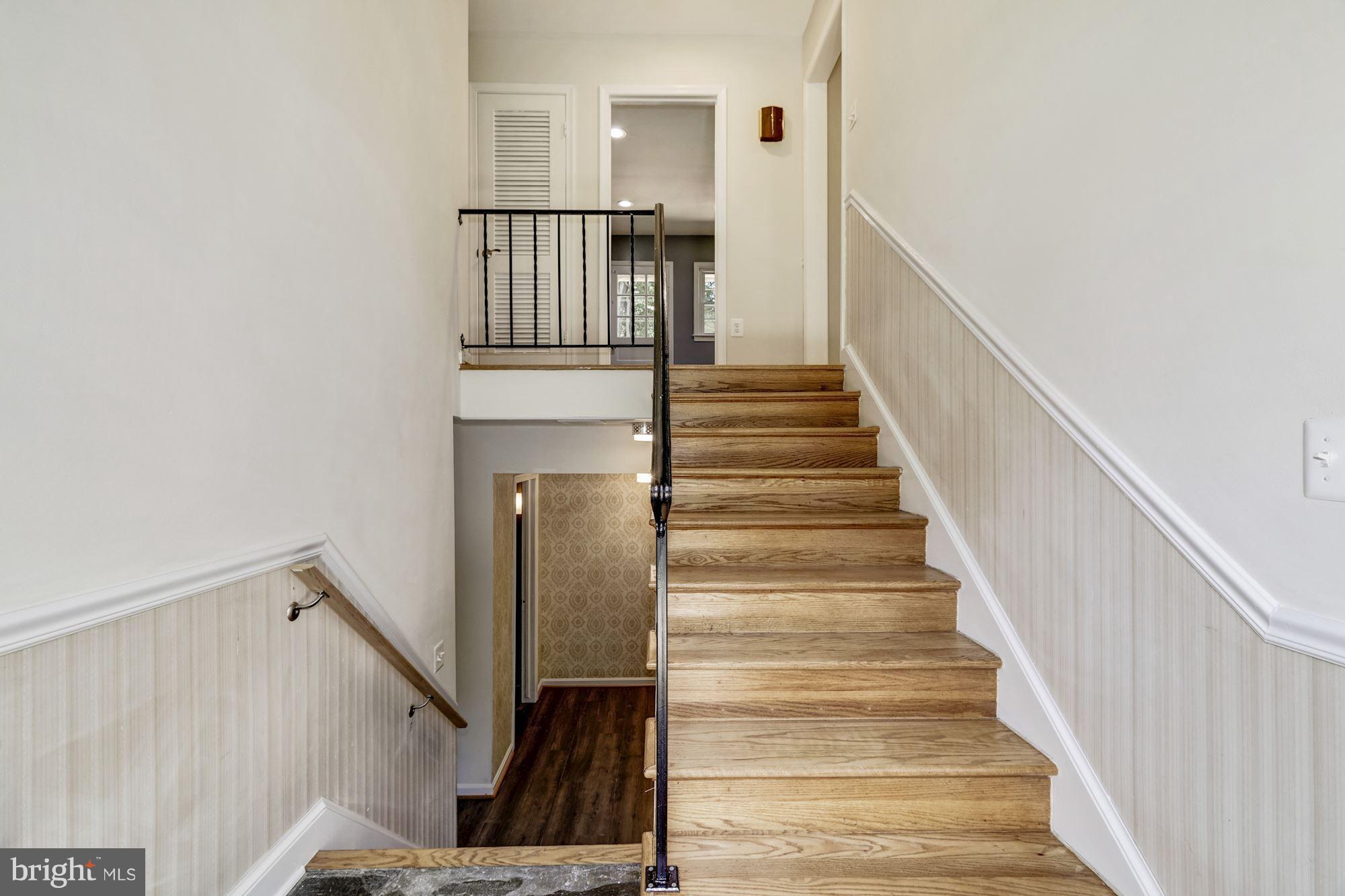 7609 Carteret Road Bethesda, MD 20817 - Photo 2 of 27 Interior (General)