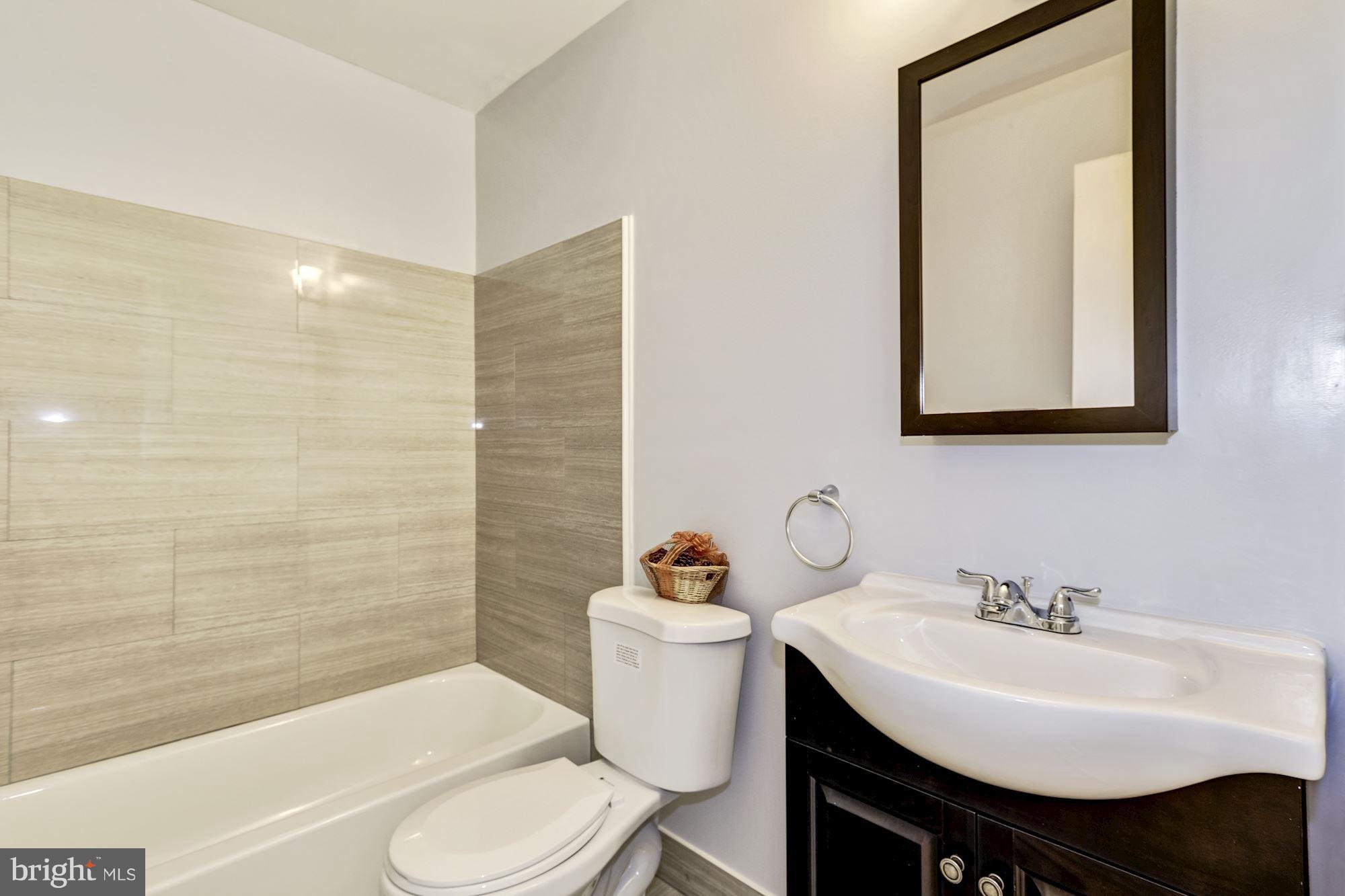 7609 Carteret Road Bethesda, MD 20817 - Photo 19 of 27 Bath