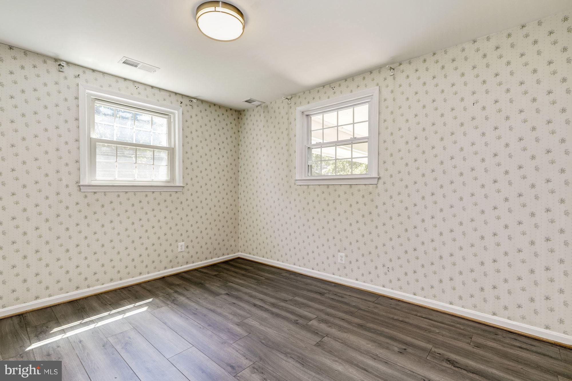 7609 Carteret Road Bethesda, MD 20817 - Photo 24 of 27 Bedroom