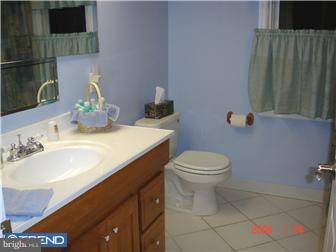 2111 Beverly Road Burlington, NJ 08016 - Photo 10 of 11 Gallery Image 10