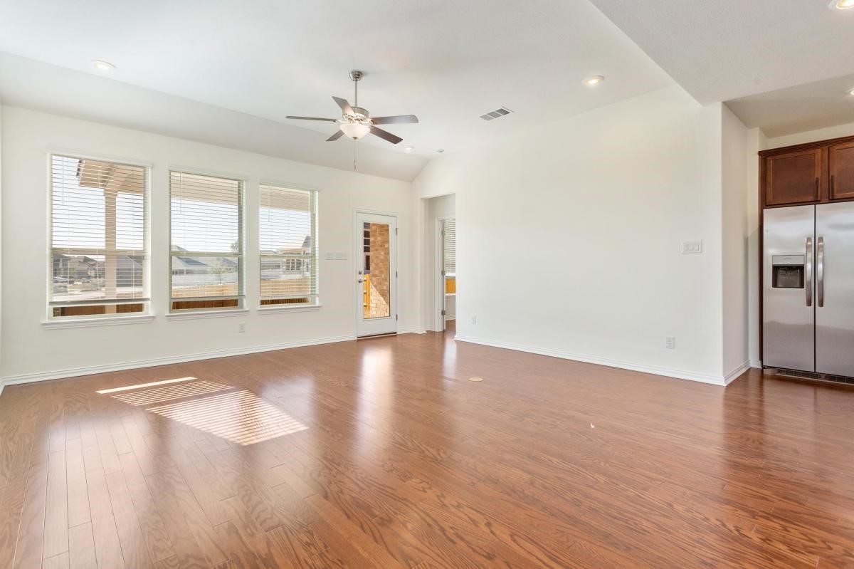 1001 Ridge Runner Drive Georgetown, TX 78628 - Photo 7 of 32