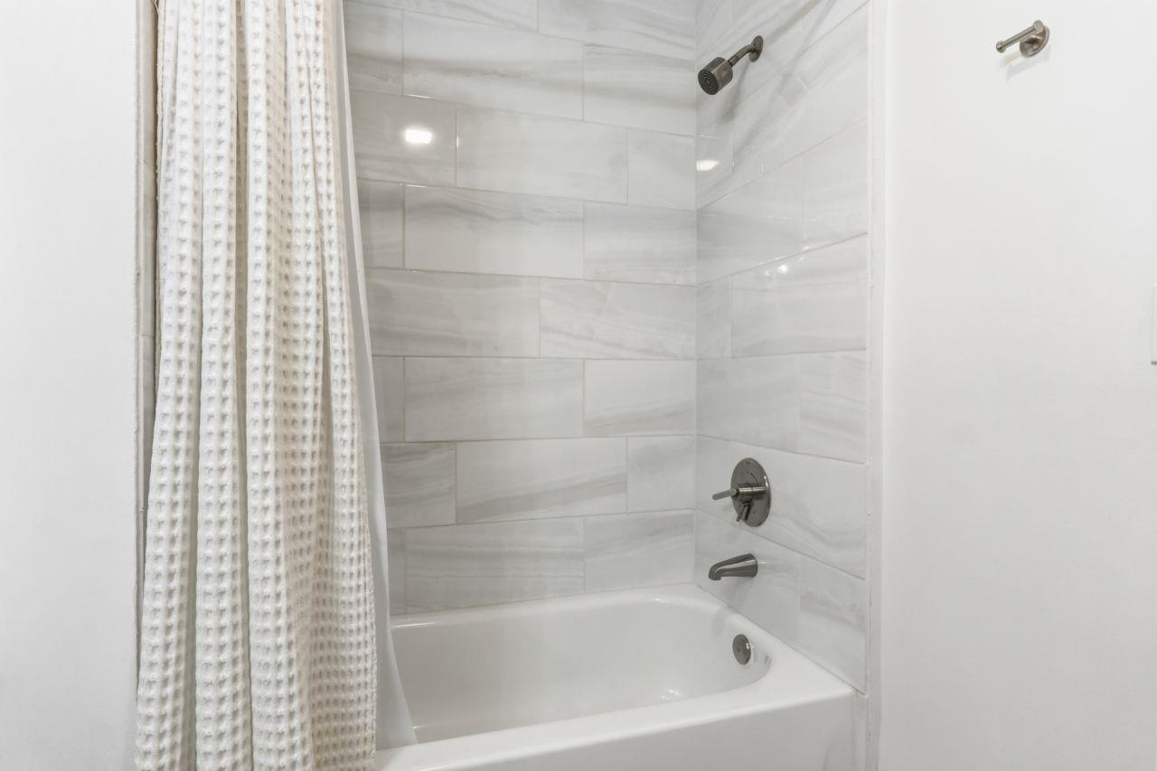 45 New York Street, Unit 5 Dover, NH 03820 - Photo 18 of 25
