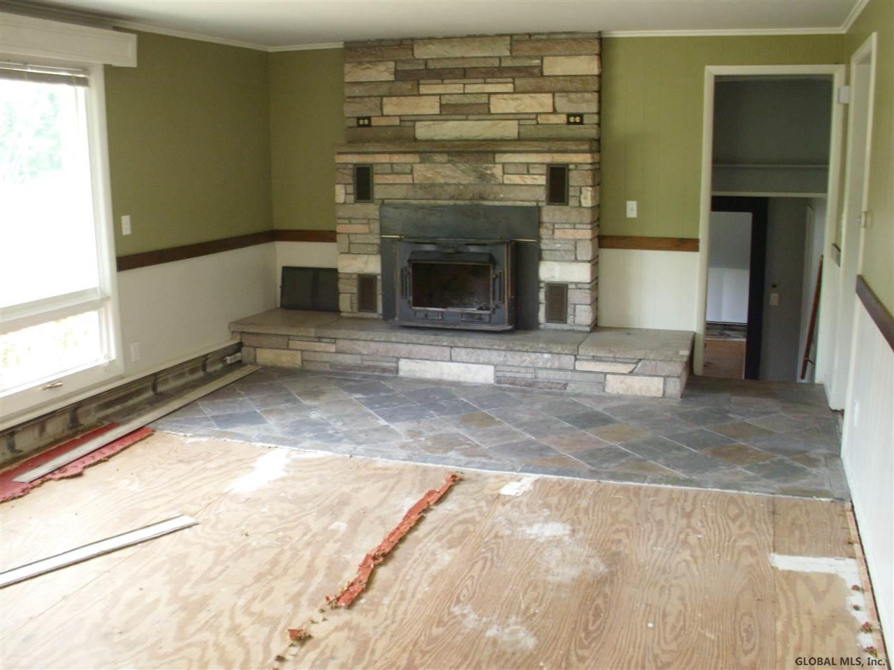 139 Gailor Road Wilton, NY 12831 - Photo 3 of 11 Photo 3