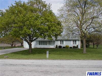 12314 North Kern Road Syracuse, IN 46567 - Photo 2 of 3 Gallery Image 2