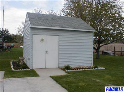 12314 North Kern Road Syracuse, IN 46567 - Photo 3 of 3 Gallery Image 3