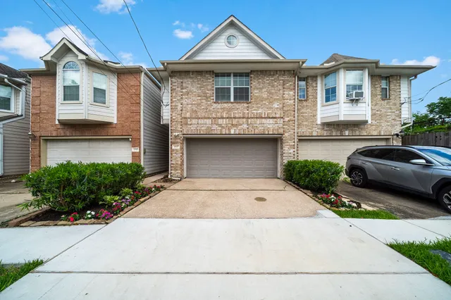 $3,250 | 1517 Asbury Street, Houston, TX 77007