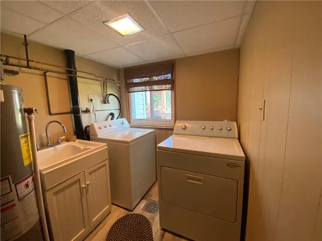 a bathroom with a toilet