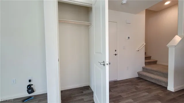 $1,695 | 2842 Matador Red Avenue, North Las Vegas, NV 89086