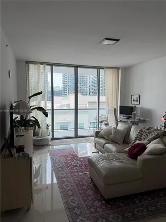 $2,850 | 1111 Southwest 1st Avenue, Unit 1821N, Miami, FL 33130