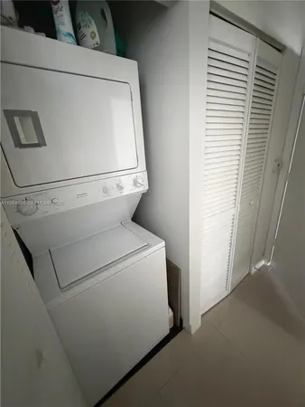 $2,850 | 1111 Southwest 1st Avenue, Unit 1821N, Miami, FL 33130