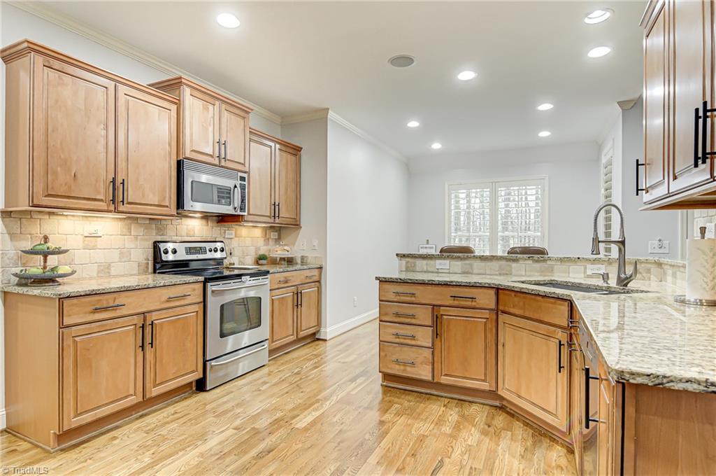 8805 East Pepper Court Oak Ridge, NC 27310 - Photo 8 of 30