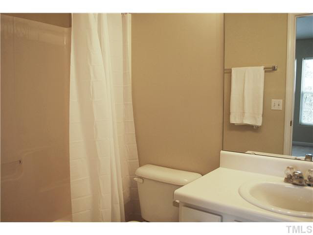 1729 Grace Brook Road Raleigh, NC 27609 - Photo 13 of 25