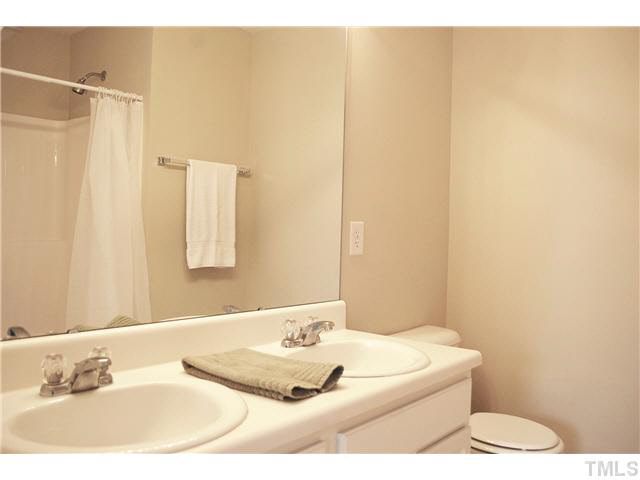 1729 Grace Brook Road Raleigh, NC 27609 - Photo 19 of 25