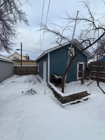 $2,700 | 309 Griswold Street, Elgin, IL 60123
