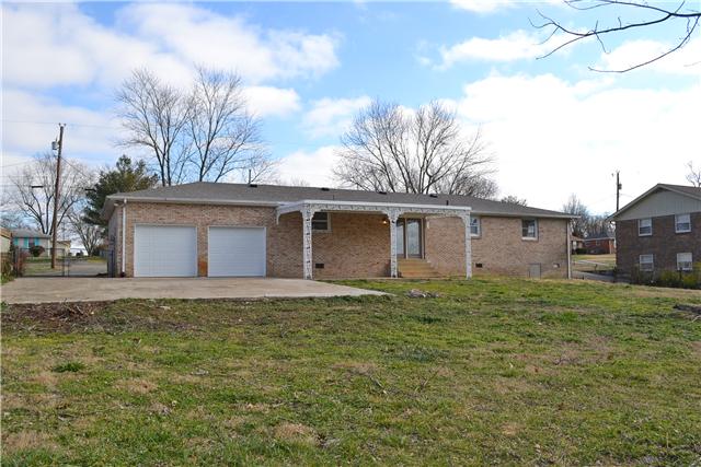 106 Chiroc Road Hendersonville, TN 37075 - Photo 20 of 20 Backyard to back of home view.