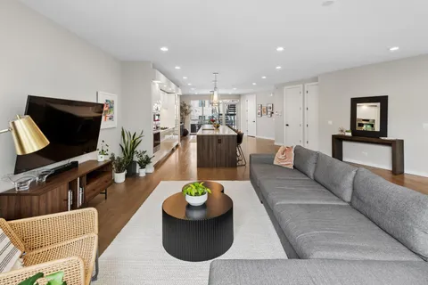 $999,000 | 1233 North Paulina Street, Unit 2, Chicago, IL 60622