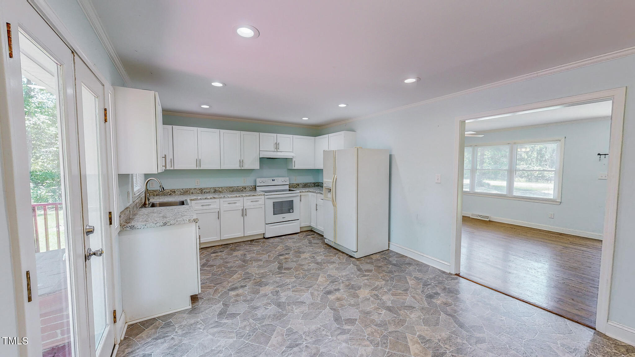 2135 Oxford Road Roxboro, NC 27574 - Photo 5 of 31 2135-Oxford-Rd-05302024_121012
