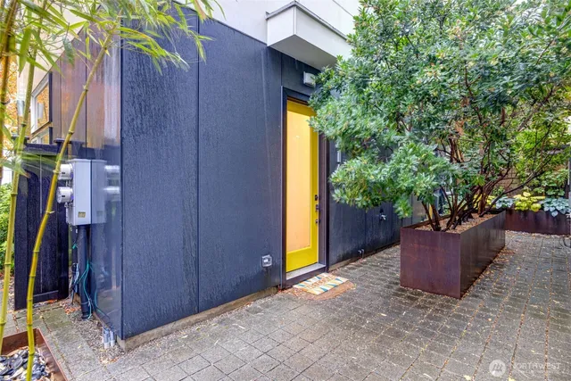 $619,000 | 7721 15th Avenue Northwest, Unit A, Seattle, WA 98117