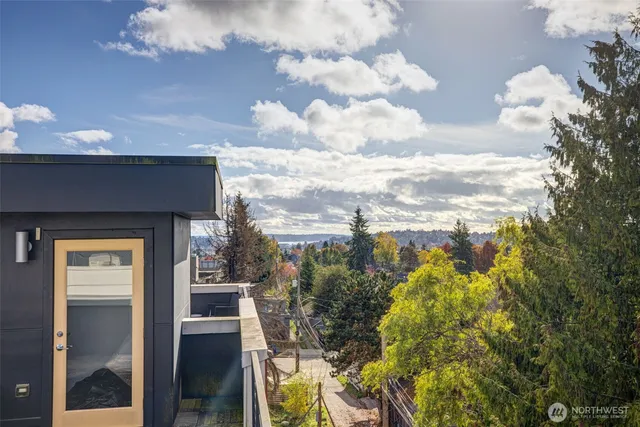 $619,000 | 7721 15th Avenue Northwest, Unit A, Seattle, WA 98117