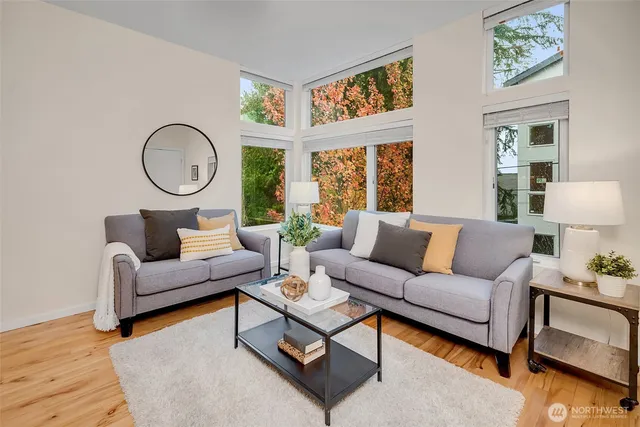 $619,000 | 7721 15th Avenue Northwest, Unit A, Seattle, WA 98117