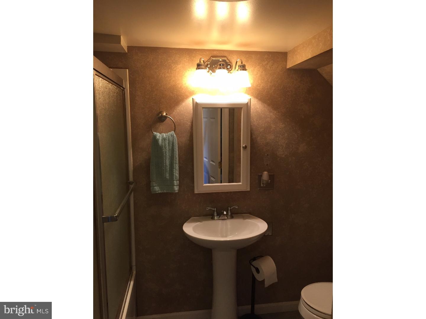 708 Derstine Road Hatfield, PA 19440 - Photo 16 of 22 Bathroom