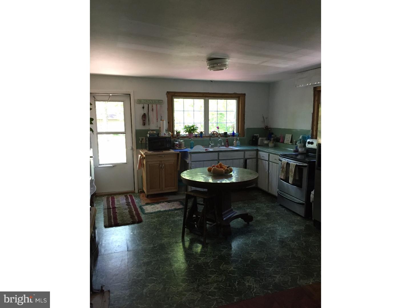 708 Derstine Road Hatfield, PA 19440 - Photo 3 of 22 Kitchen