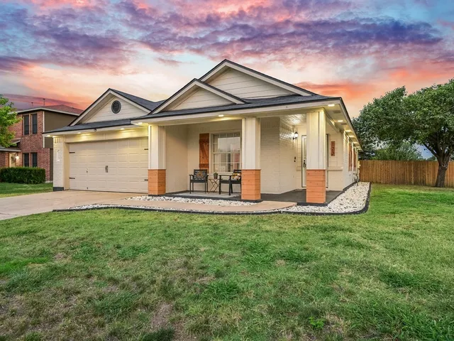 $1,900 | 123 Paige Bend, Hutto, TX 78634